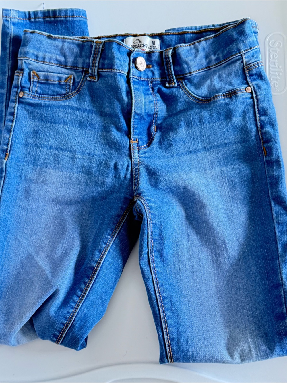 Jordache Men's Medium Blue Straight Jeans